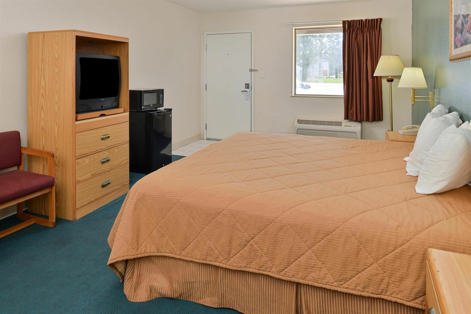 Americas Best Value Motel Kinder